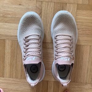 APL Women's Knit Sneakers in Blush Pink and White